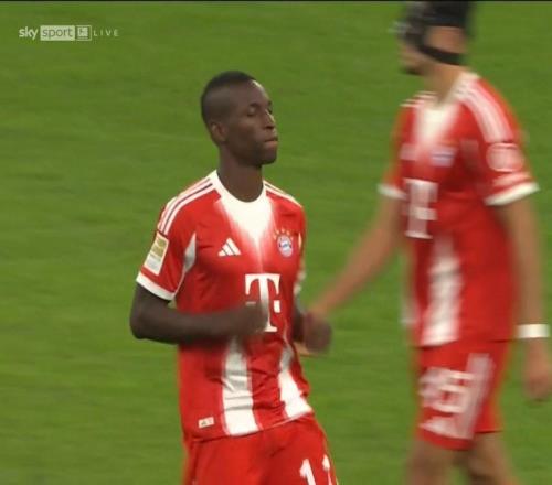 德甲替補登場，雅克松迎來拜仁生涯首秀