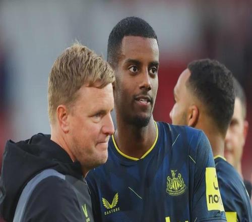 埃迪豪：伊薩克選擇罷賽的那一刻，是我們師徒關(guān)系的轉(zhuǎn)折點(diǎn)