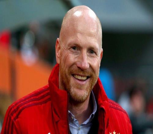 薩默爾：拜仁是歐冠的有力競爭者，但陣容較小必須避免傷病