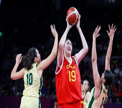 女籃霸主挖墻腳失敗2米26張子宇加盟山東隊：WCBA格局或大變天
