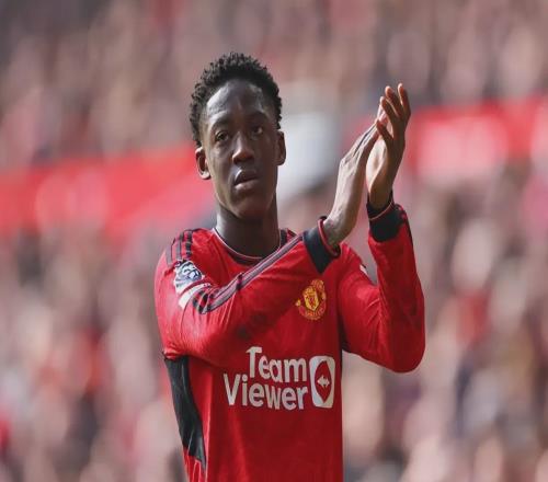 阿莫林：梅努還能提升很多，他是隊內(nèi)為數(shù)不多能掌控節(jié)奏的人