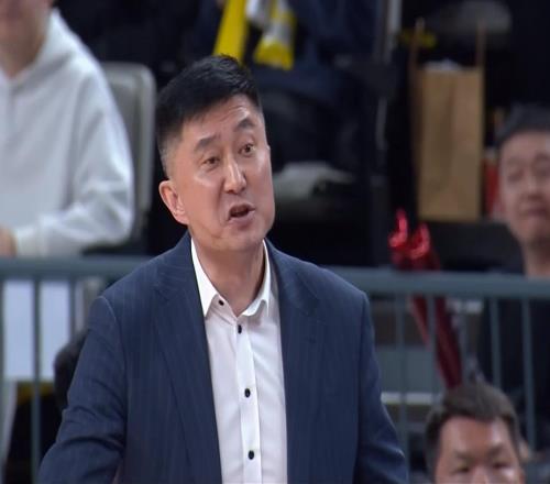 沒他不行！男籃頂級鋒衛(wèi)打服杜鋒，這可是廣東隊未來老大