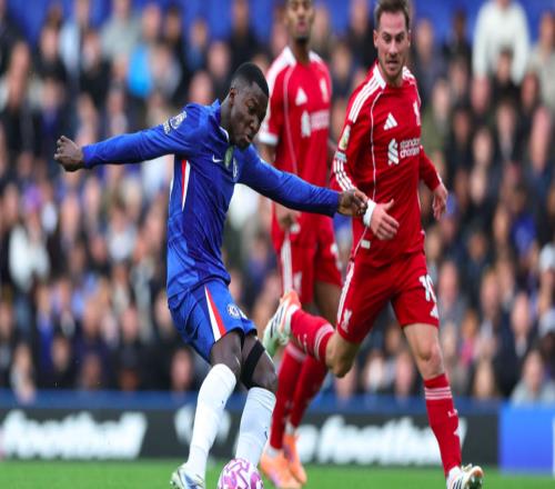 12！英超豪門(mén)對(duì)決神劇情：11.2億戰(zhàn)艦連續(xù)兩輪慘遭絕殺榜首更迭