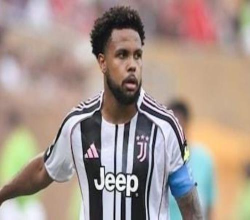 因種族歧視麥肯尼，三名帕爾馬球迷被尤文禁止進入球場