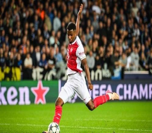 目前身價(jià)500萬(wàn)歐！每體：法蒂給自己設(shè)定了賽季20球的目標(biāo)