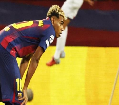 世體：亞馬爾恥骨部位再次出現(xiàn)不適，出戰(zhàn)塞維利亞成疑