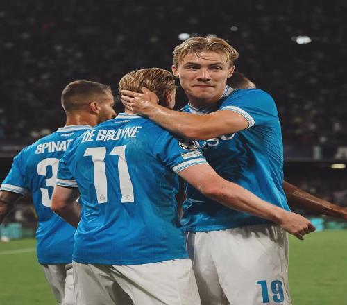 曼聯(lián)五年換五個(gè)中鋒，依然進(jìn)球難，原因竟是B費(fèi)