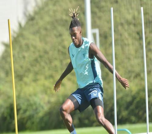 西媒：因傷落選西班牙國家隊后，尼科將在本輪西甲復(fù)出